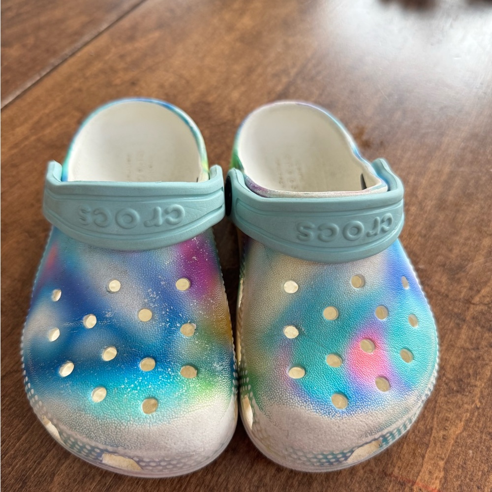 CROCS Kids' Blue and Pink Tie-Dye Clogs